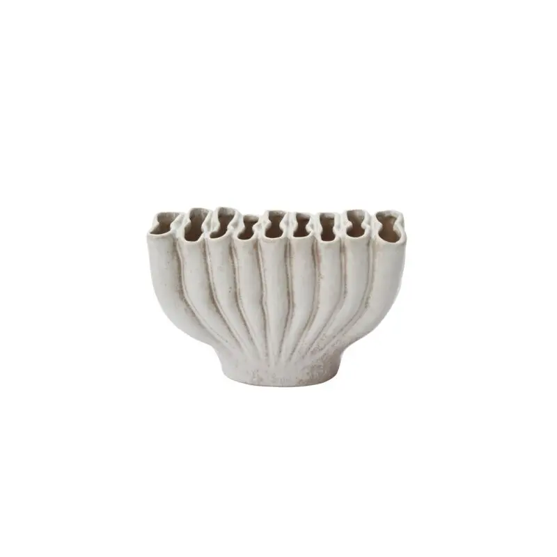 Clymene Vase 8"x 4"x 4.75"
