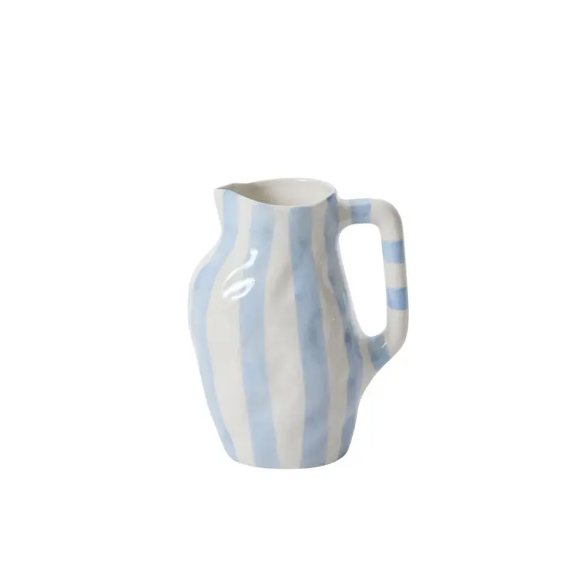 Picnic Pitcher 6.25"x 4.25"x 8"
