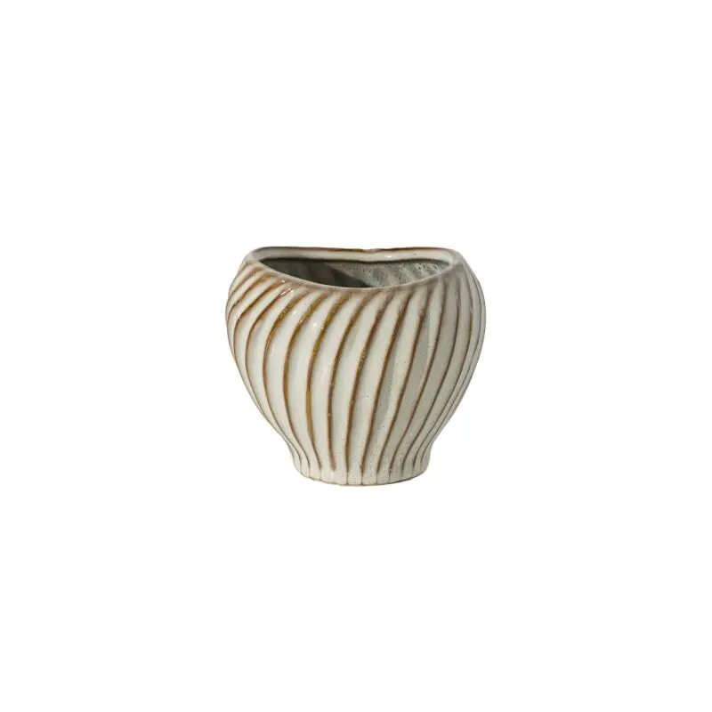 Tomar Vase 5.5"x 5"x 4.75"