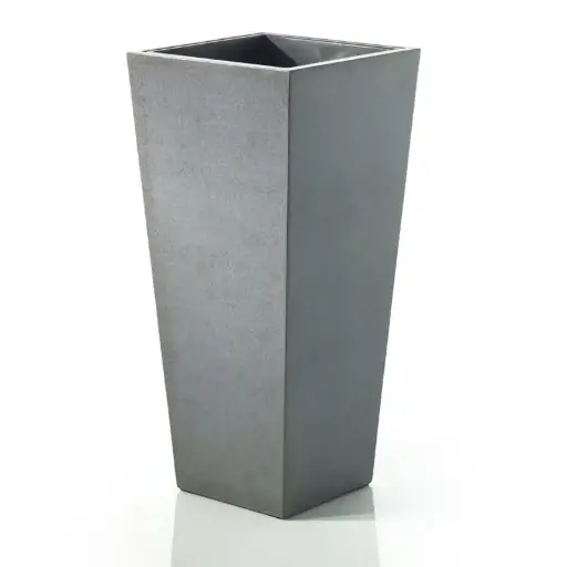 [67042] Tower Vase 17.5"x 38.5"